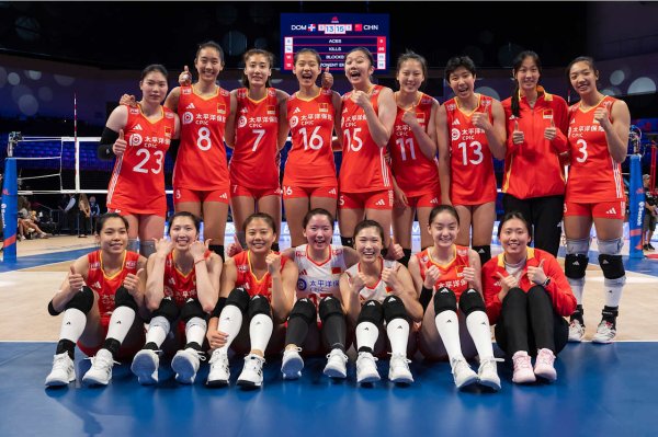 垒富优配 女排世联赛-龚翔宇遭争议爆头 吴梦洁25分复仇造6连胜